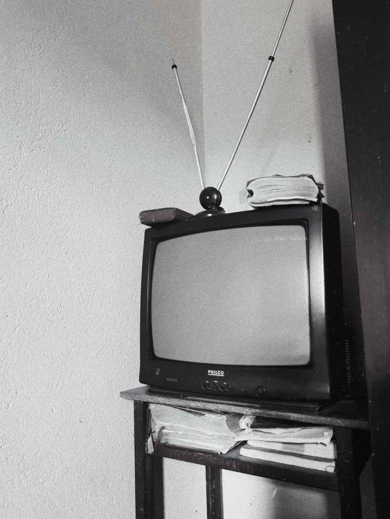 gray scale photo analogue of television